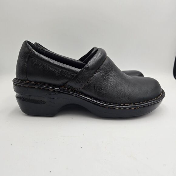 B.O.C. Born Women's Penny Black Pebbled Leather Slip On Clogs Size 8.5 M Nurse - Picture 1 of 9